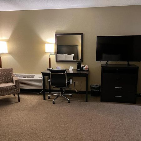 Quality Inn Harlan Bagian luar foto