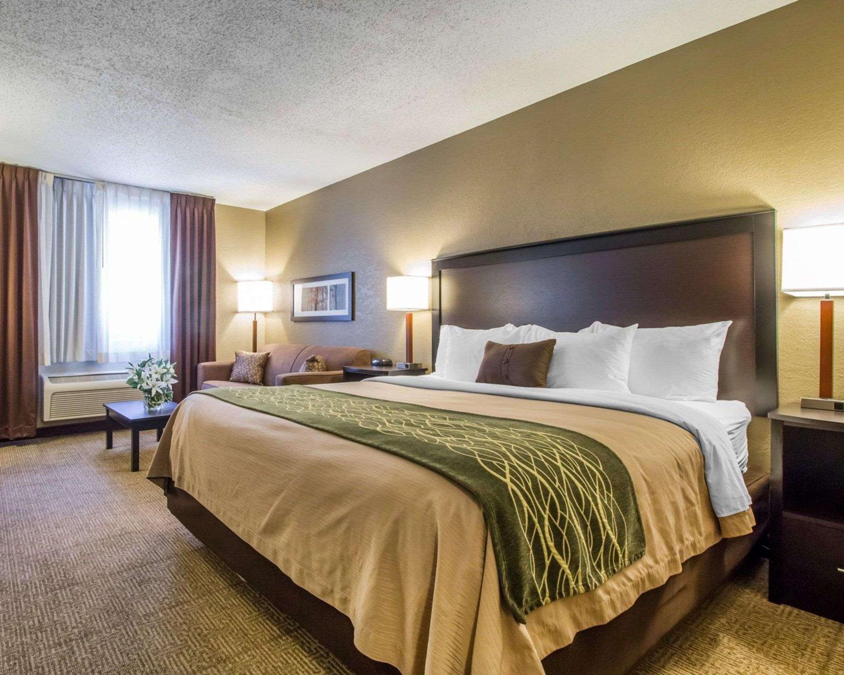 Quality Inn Harlan Bagian luar foto