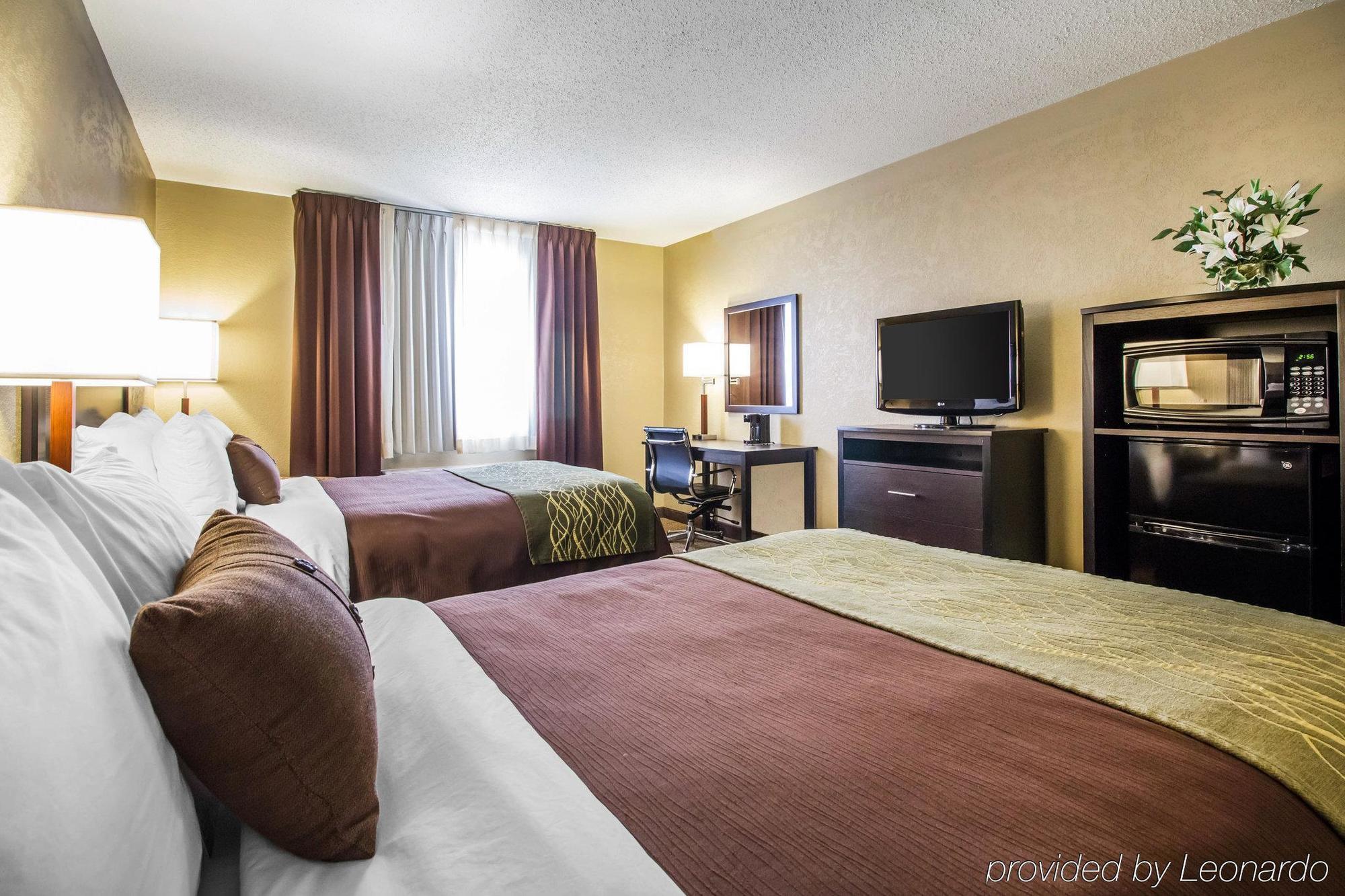 Quality Inn Harlan Bagian luar foto