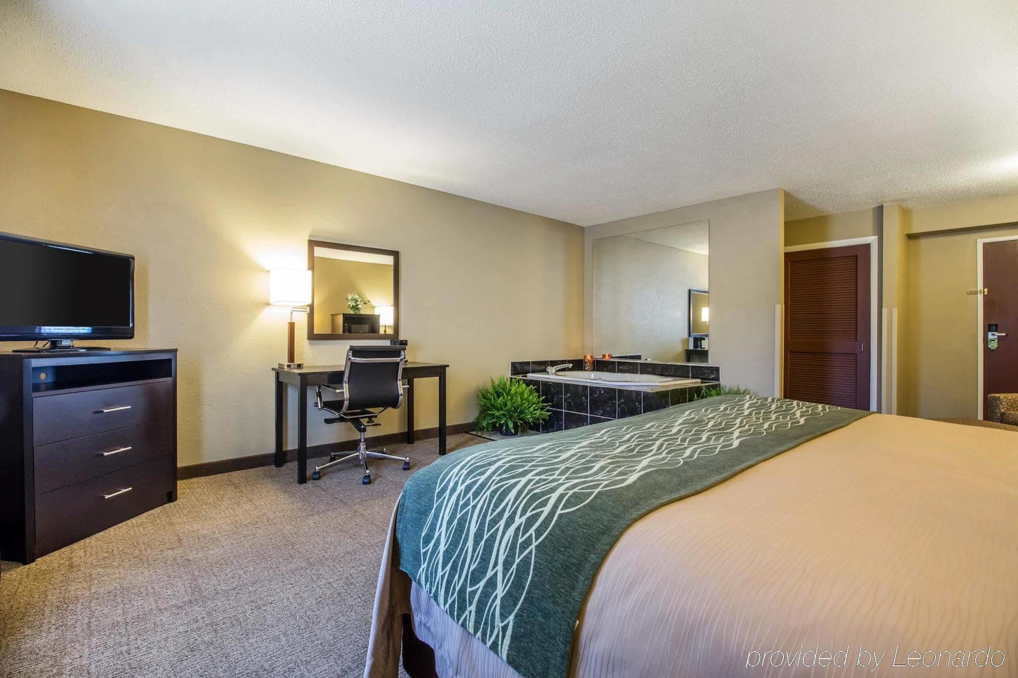 Quality Inn Harlan Bagian luar foto